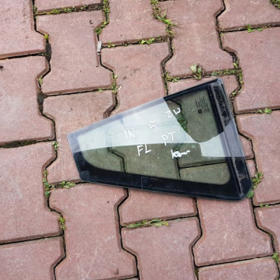 Szyba tył tylna drzwi boczna Opel INSIGNIA 2015