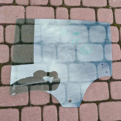 Szyba tył tylna jasna HB Opel Astra K V 2020r