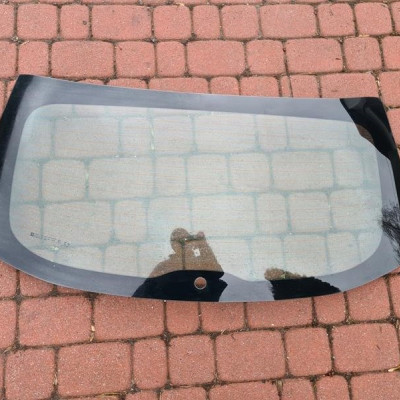 Szyba tył tylna kombi 2019r klapa Opel Insignia B