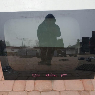 Szyba tył tylna osobówka VIVARO TRAFIC PRIMASTAR