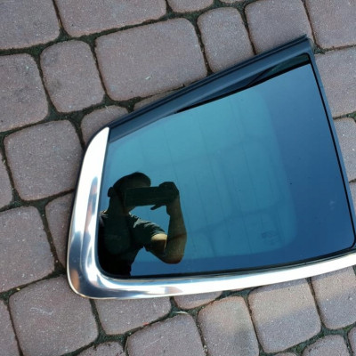 Szyba tył tylna prawa chrom Opel Zafira C 2017r