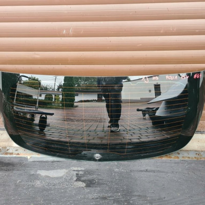 Szyba tył tylna w klape HB 2013r Opel Astra J IV