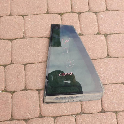 Szybał tył tylna kombi boczna Opel INSIGNIA 2009