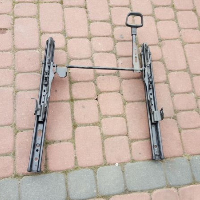 Szyna prowadnica fotela fotel Opel Insignia