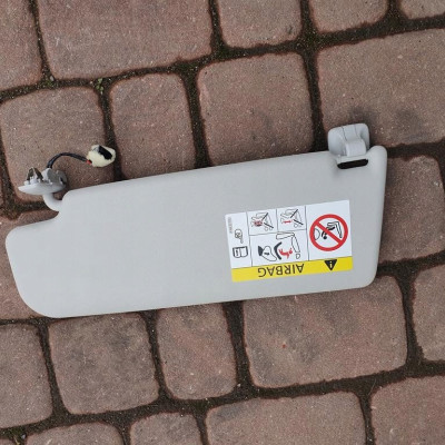 Słonecznik daszek prawy EUROPA VW Jetta 5C6