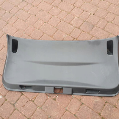 Tapicerka klapy bagaznika osłona Renault Captur