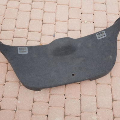 Tapicerka obudowa bagaznika Astra H GTC 13181600