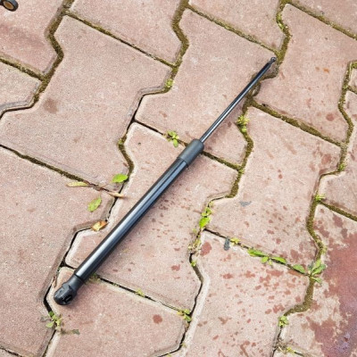 Teleskop maski klapy Opel Zafira C 13395287