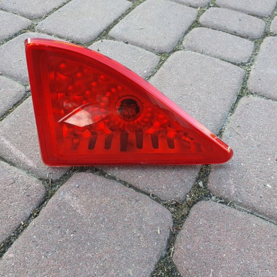 Trzecie światło stopu Movano Master 265900021R
