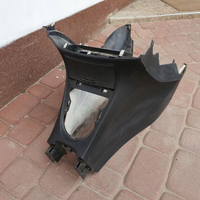 Tunel środkowy panel radia Honda CIVIC UFO 2008r