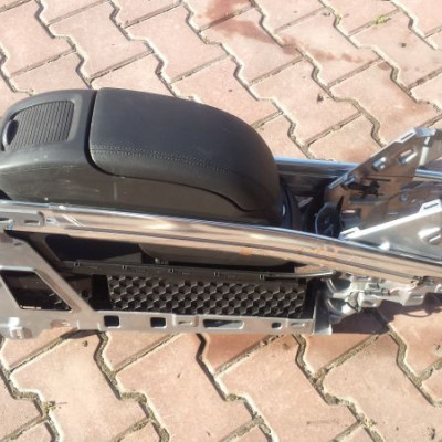 Tunel środkowy podłokietnik Zafira C TOURER