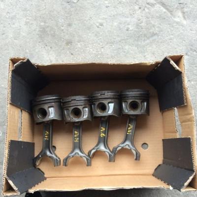 Tłok korbowód Astra H Vectra C Zafira B Z16xep XEP