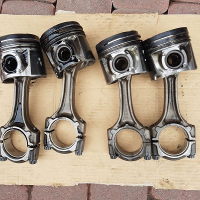 Tłok korbowód korba TOYOTA Verso 2.0D D4D 1CD