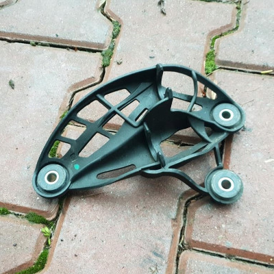 Uchwyt mocowanie plastik Opel Insignia B 55497231