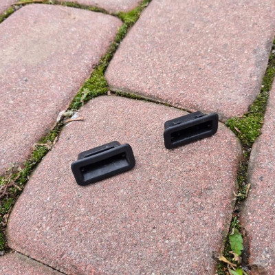 Uchwyt mocowanie rolety bagaznika Opel Insignia