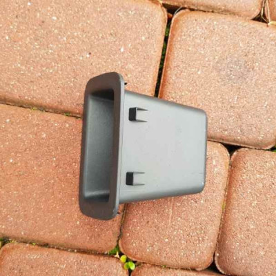 Uchwyt mocowanie schowek Vivaro Trafic 8200844693