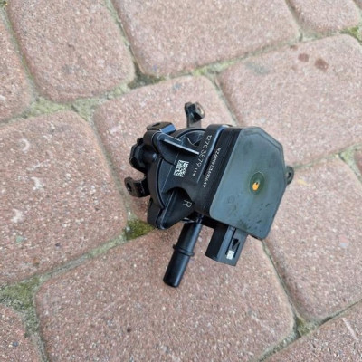 Pompka obiegowa wody LIFT Opel Astra K 12703879