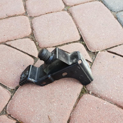 Uchwyt wzmocnienie uchwyt lampy Opel Zafira C