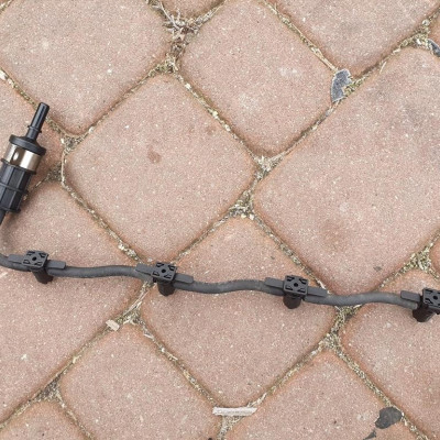 Uchwyt zatrzask wtrysku 2.0DCI VIVARO TRAFIC