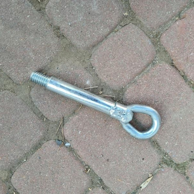 Uho holownicze wkrętka ucho Opel Insignia B