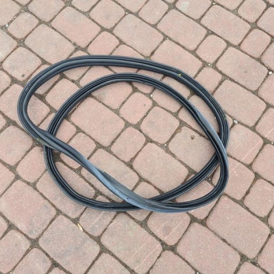 Uszczelka bagaznika tył tylna Renault Captur II 2