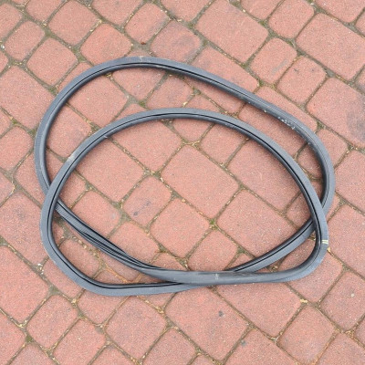 Uszczelka drzwi przód przednia prawa Opel Mokka