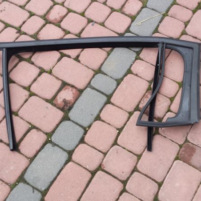 Uszczelka drzwi tył tylna Zafira C TOURER