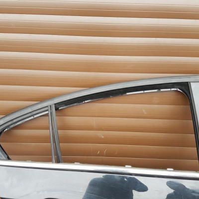 Uszczelka górna zgarniacz tył SEDAN Opel Insignia