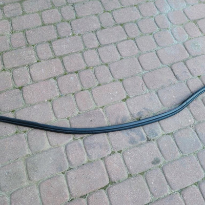 Uszczelka komory silnika podszybie Opel Corsa E