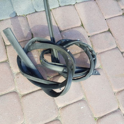 Uszczelka progowa odpływ Opel Insignia SEDAN