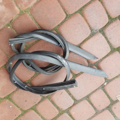 Uszczelka progowa próg SEDAN Opel Insignia