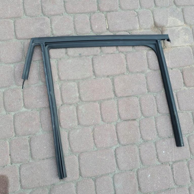 Uszczelka zgarniacz tylna prawa Renault Clio IV