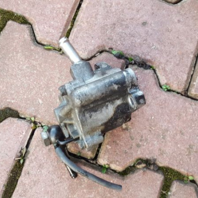 Vacu pompa Toyota Avensis Rav 4 2930027020