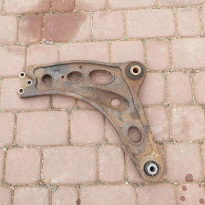 Wahacz przód przedni lewy 2.0DCI VIVARO TRAFIC