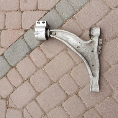 Wahacz przód przedni lewy Opel Insignia OPC 2.0T