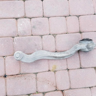 Wahacz przód przedni prawy sanki Mercedes W218 CLS