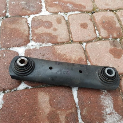 Wahacz tył tylny prawy zawieszenie Opel Insignia