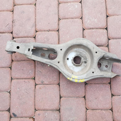 Wahacz tył tylny zawieszenie Opel Insignia B 2017r