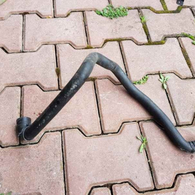 Wąż przewód wody Mercedes W212 W218 A2128320994