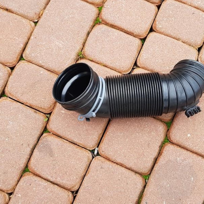 Wąż rura ssąca powietrze Audi Q3 5N0129654E