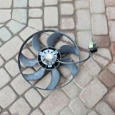 Wentylator chłodnicy Opel Zafira C 0130308116