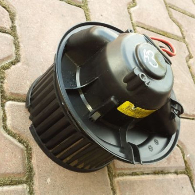 Wentylator dmuchawa nagrzewnicy Audi A3 8p