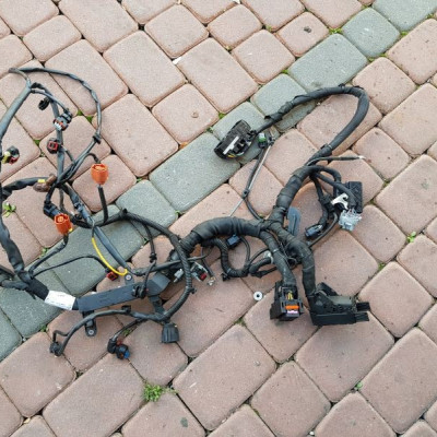 Wiązka silnika instalacja Opel Insignia 22744340