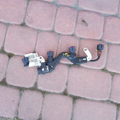 Wiązka wtrysków Opel Astra J Insignia 55580911