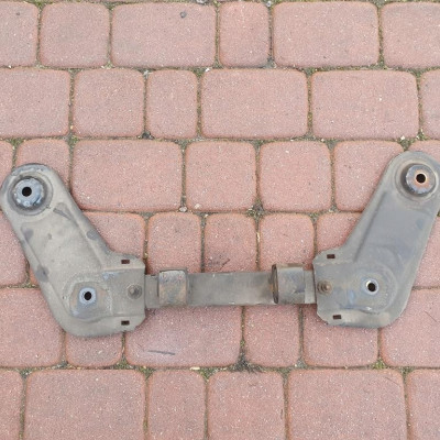 Wieszak uchwyt wydechu mocowanie Opel Astra J IV