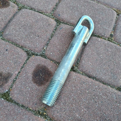 Wkrętka holownicza ucho uho MOVANO B Master III