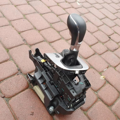 Wybierak gałka automat Opel Astra J 4 IV 20934130