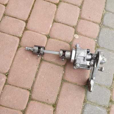 Wybierak skrzyni biegów F40 Opel Insignia 55561689