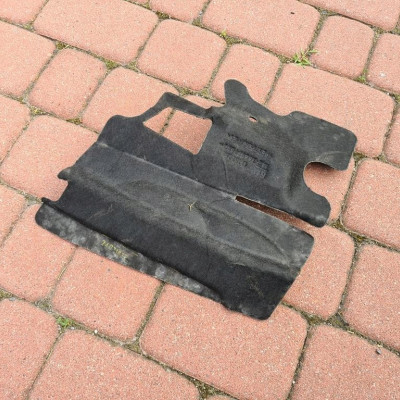 Wyciszenie komory silnika Opel Zafira C 13362258