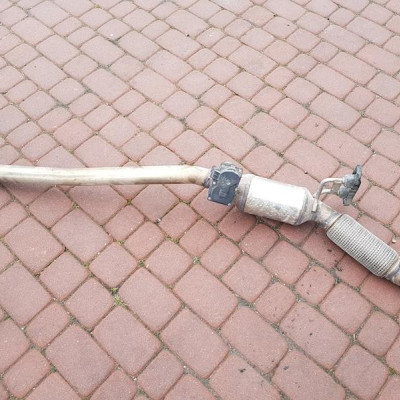 Wydech katalizator tłumik Passat B8 3Q0131701 17r